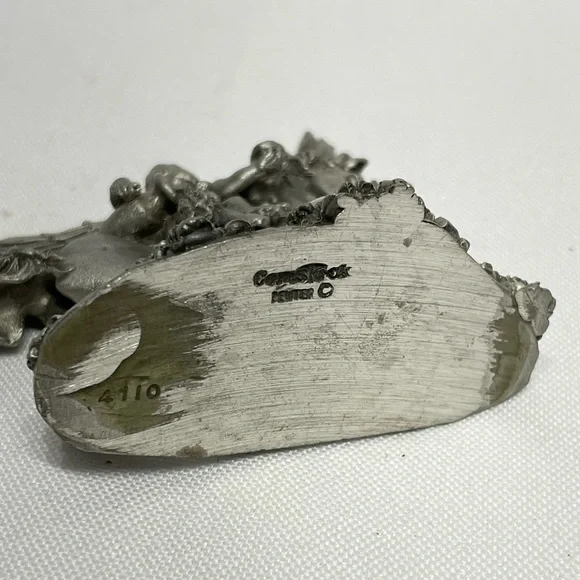 Vintage Comstock Pewter figure 2.25" Cherub on aUnicorn excellent condition - Picture 8 of 13